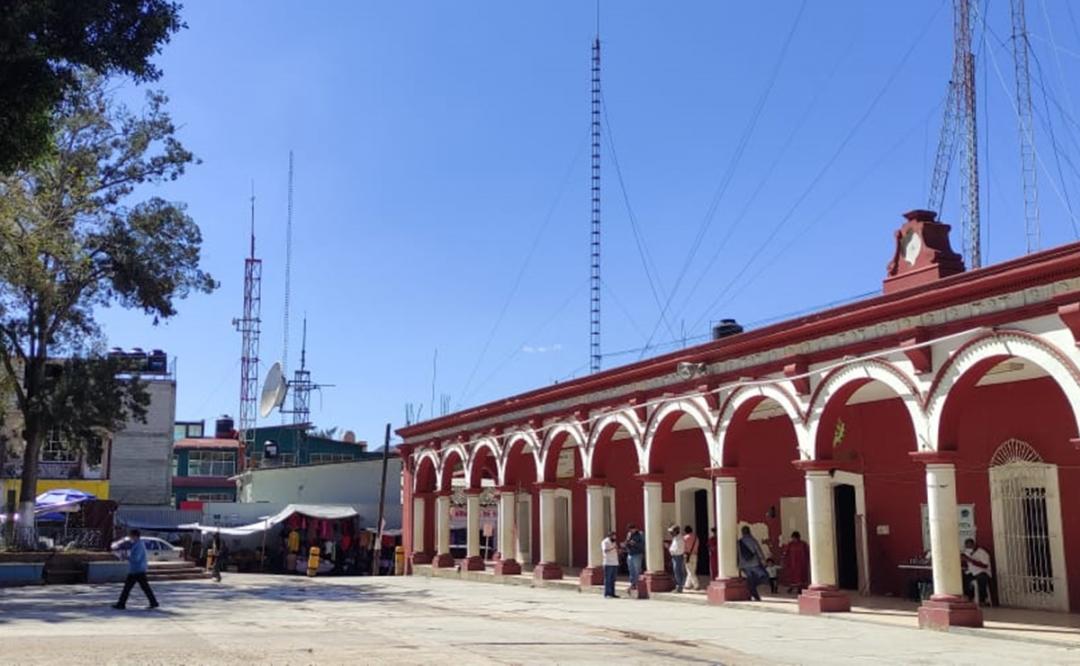 Denuncian falla masiva de servicios de telefonía de Telcel y Telmex en municipios de la Mixteca de Oaxaca