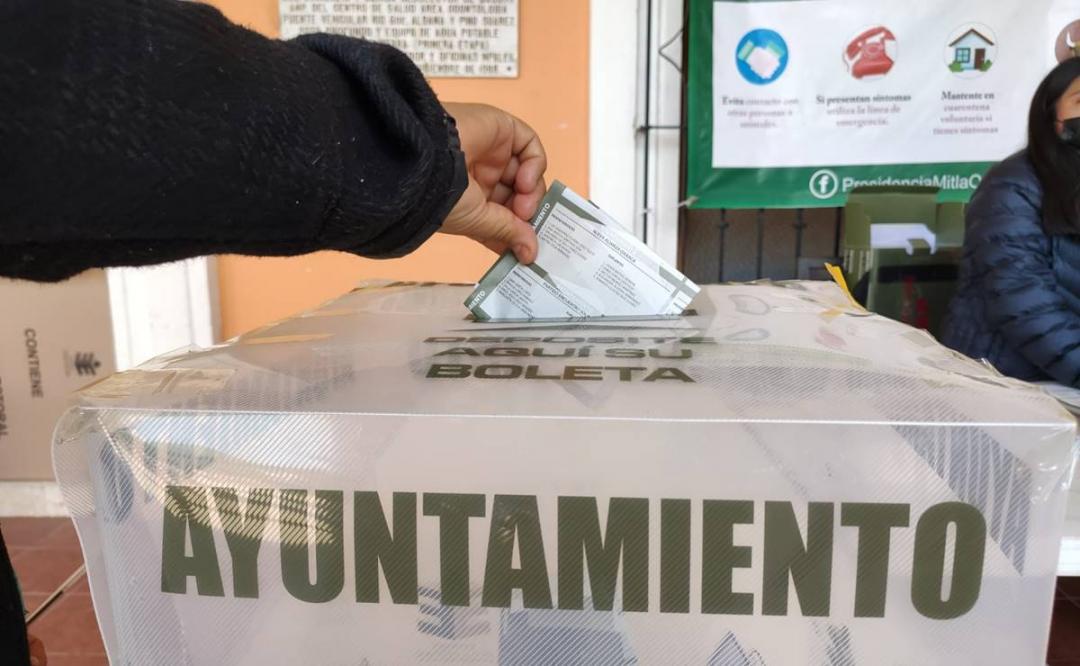 Votan extraordinarias en calma en 6 municipios de Oaxaca; suspenden jornada en Laollaga, por oposición de pobladores