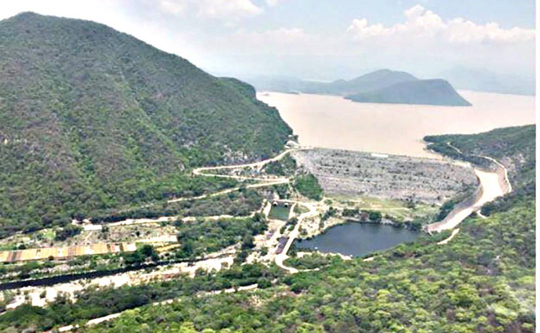 Tras promesa de atención de Conagua, campesinos del Istmo abren compuertas de presa Benito Juárez en Oaxaca