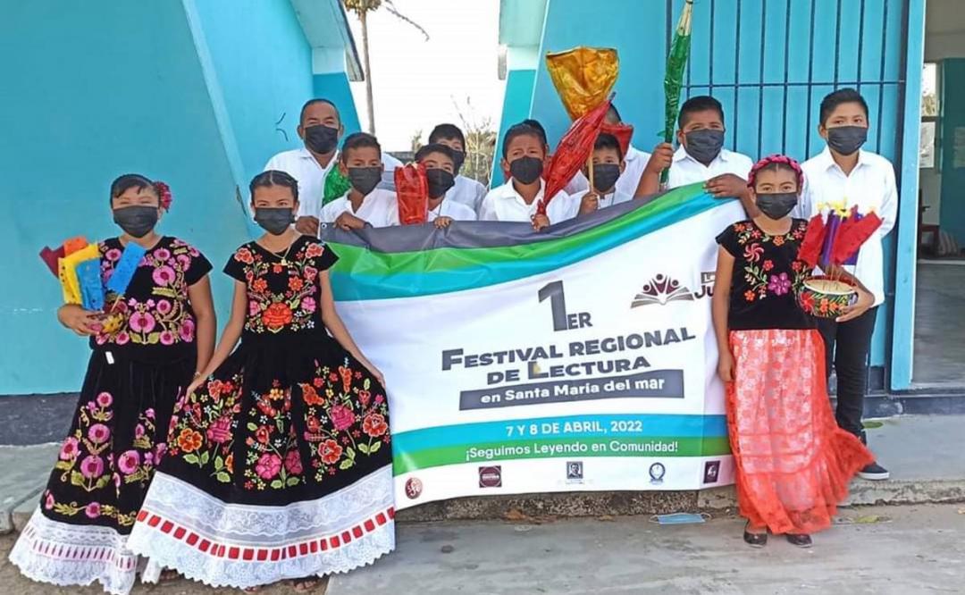 Por primera vez, celebran Festival Regional de la Lectura en Santa María del Mar, comunidad ikoots de Oaxaca