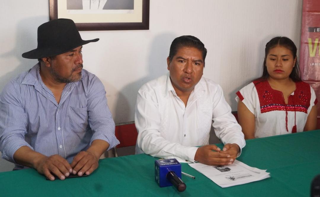 Mauricio Cruz pide que se le deslinde de partidos políticos.