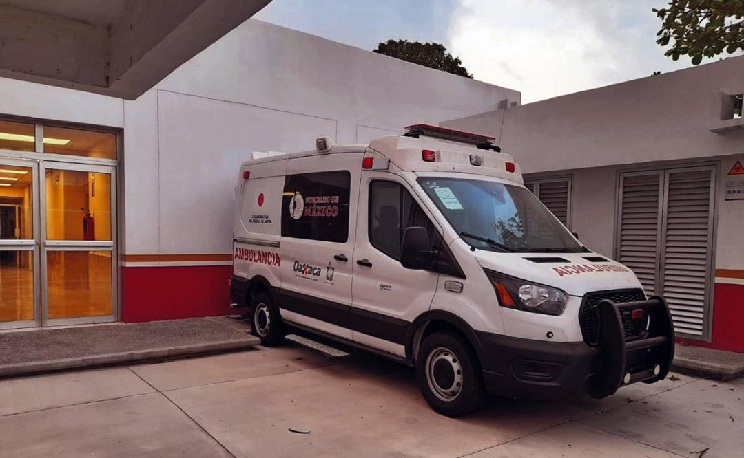 En el abandono, ambulancia donada por Japón a Juchitán, Oaxaca; argumentan falta de recursos para operarla
