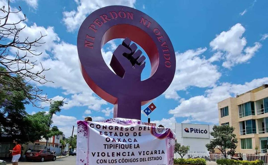 Marchan mujeres en Oaxaca contra la violencia vicaria; exigen a Congreso local tipificación del delito