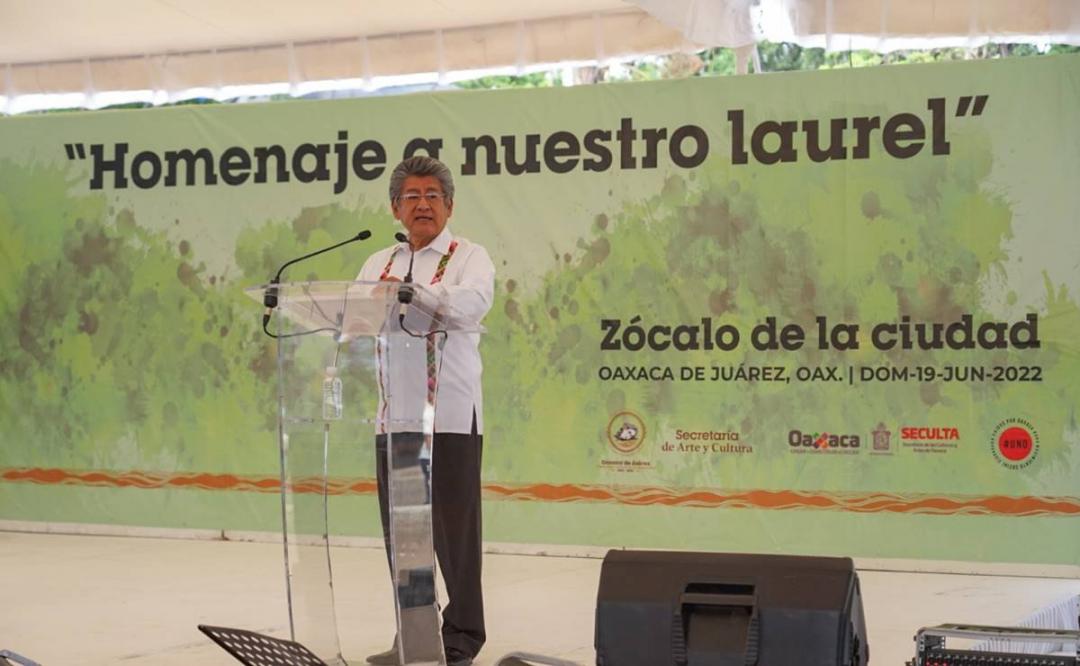 Tras homenaje al laurel caído, anuncian plan de conservación del arbolado de la ciudad de Oaxaca