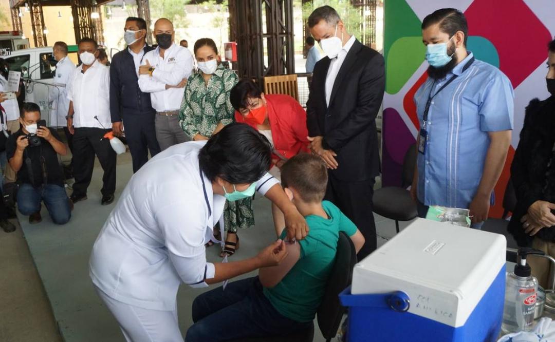 Encabeza Murat arranque de vacunación contra Covid-19 para niñas y niños en Oaxaca