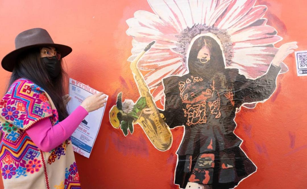 Defensoría de Oaxaca dicta medidas cautelares a saxofonista Elena Ríos, tras protestar en la Guelaguetza