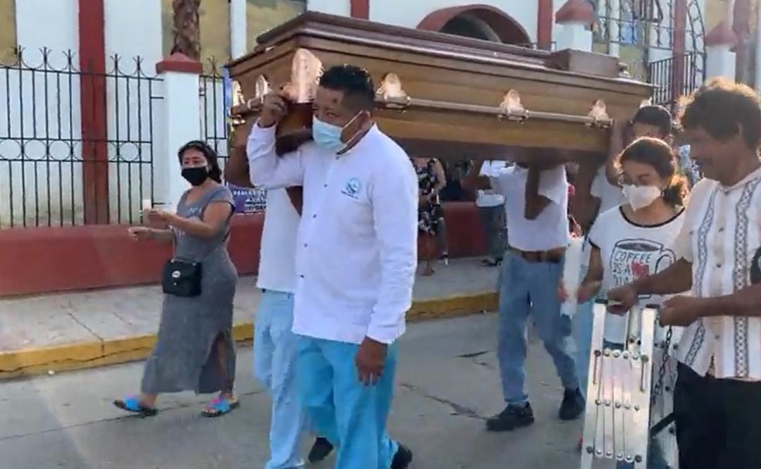Suspenden servicio de taxi en Pinotepa Nacional, Oaxaca, tras asesinato de 3 conductores