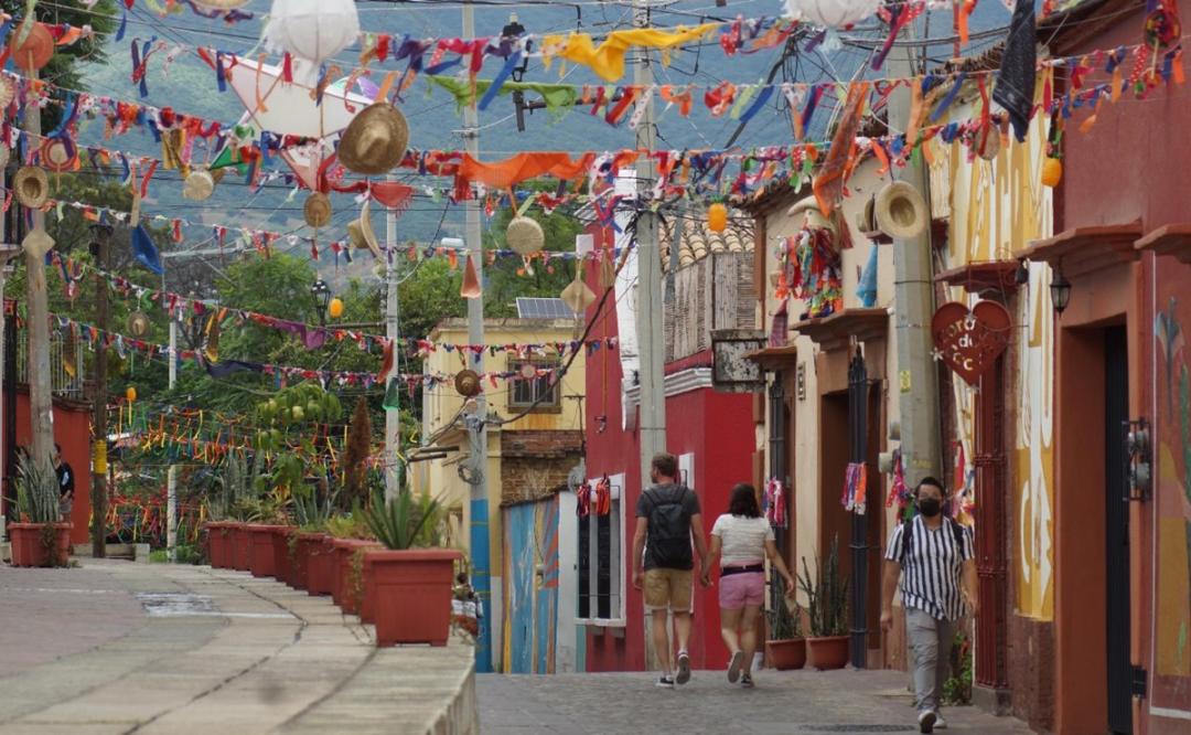 Si gentrifica, "no es amor": preocupa ola de población foránea en Oaxaca, creció 403% en 20 años
