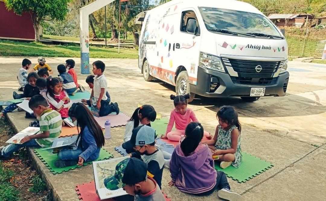 Con biblioteca móvil, Colectivo Triqui impulsa la revitalización de la lengua nânj nï'ïn en Oaxaca