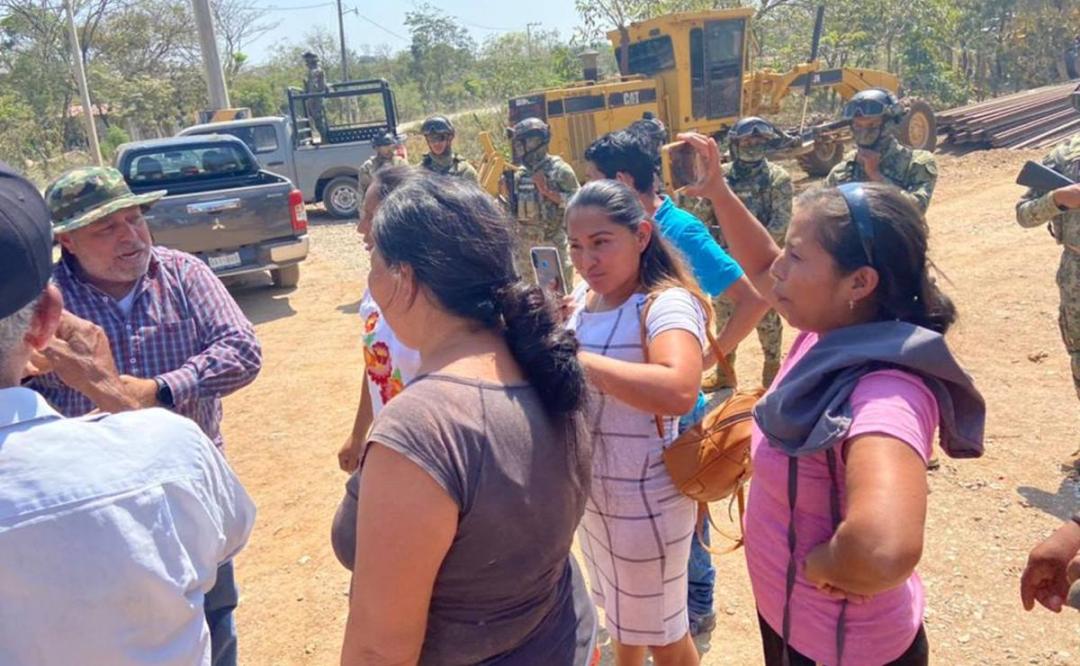 Mientras mujeres ayuujk rechazan militarización y despojo de tierras en Oaxaca, marinos intentan desalojarlas