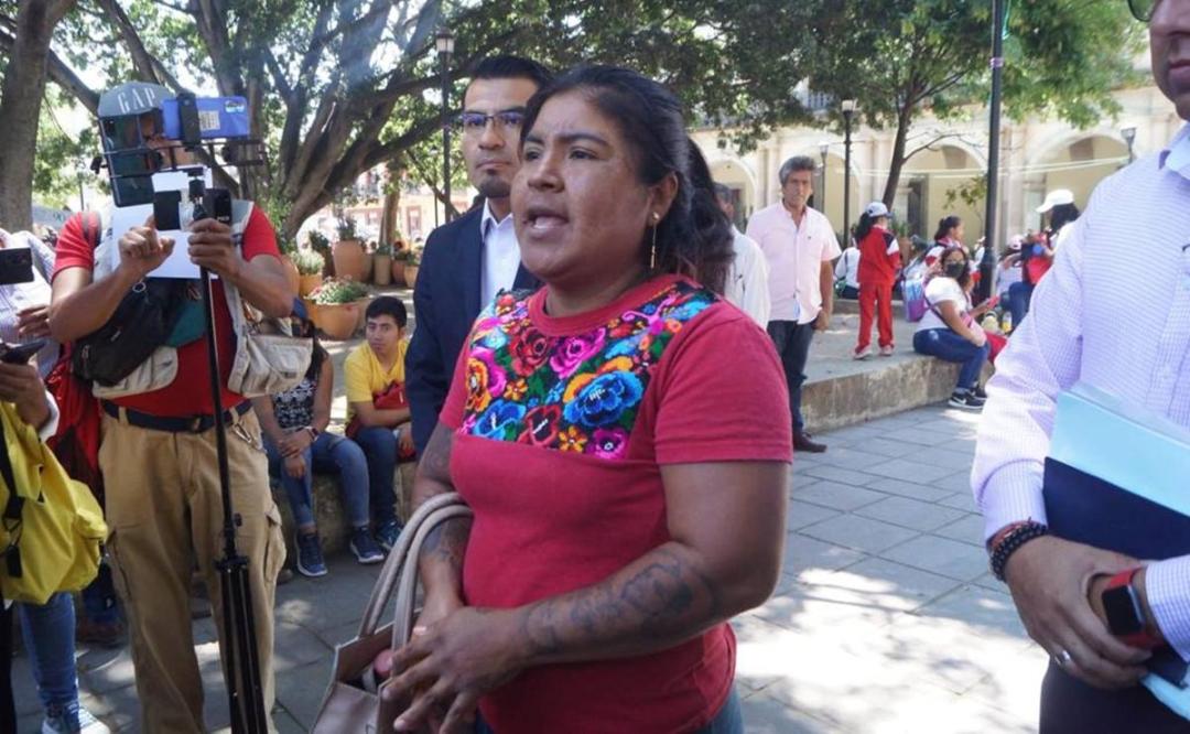Paola permanece aislada en casa ante imposibilidad del gobierno de Oaxaca de garantizarle acceso a la escuela