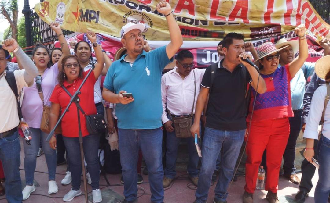 Marchan 35 mil maestros de la Sección 22 en Oaxaca ante respuestas “nulas” del gobierno estatal