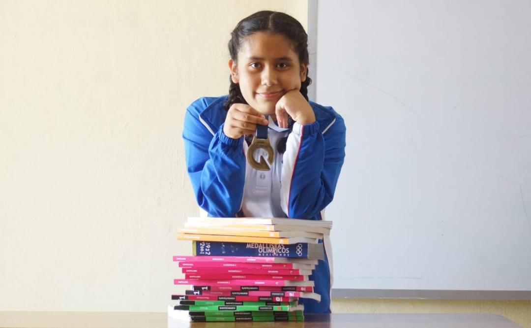 Niña de Oaxaca demuestra que la educación pública puede ser divertida y de calidad