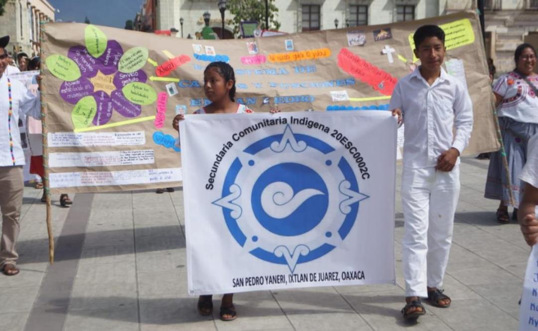 Exigen a Jara reconocer oficialmente a secundarias comunitarias indígenas en Oaxaca