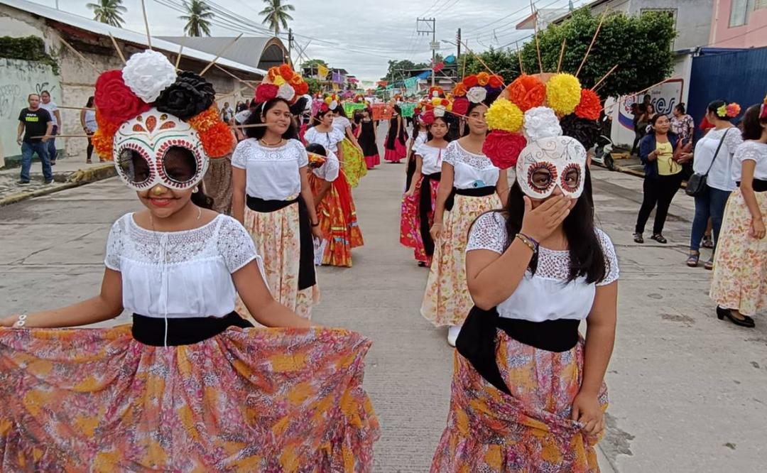 Con desfile del Día de Muertos, buscan reivindicar identidad del Papaloapan, Oaxaca