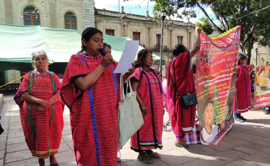 A 1 año del desalojo del Palacio de Gobierno de Oaxaca, ni retorno ni atención para triquis