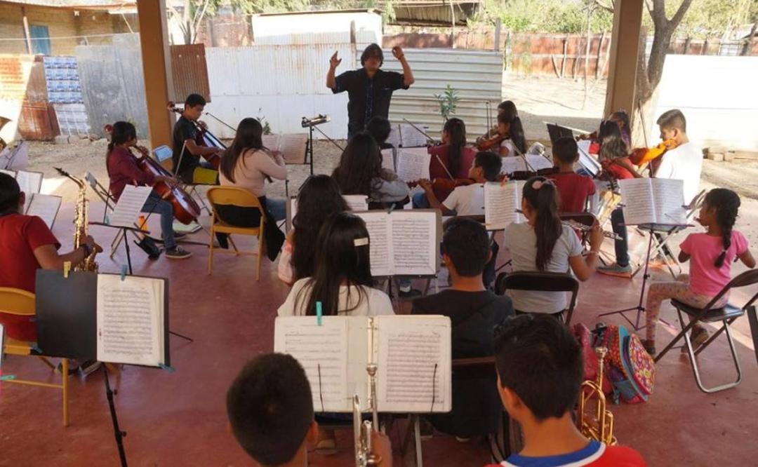 Niños de Oaxaca de la Orquesta Sinfónica nacida en Zaachila ofrecerán conciertos con Coro Air France