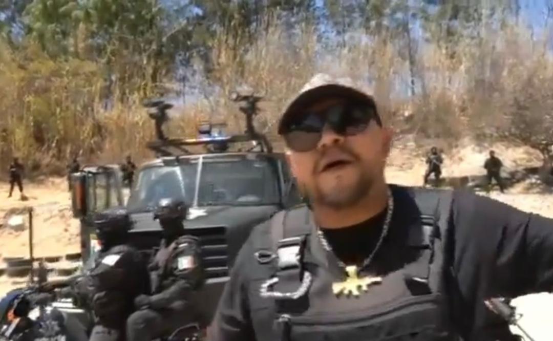 Destituyen a comisionado de la Policía Estatal de Oaxaca por corrido donde se usan armas y patrullas oficiales