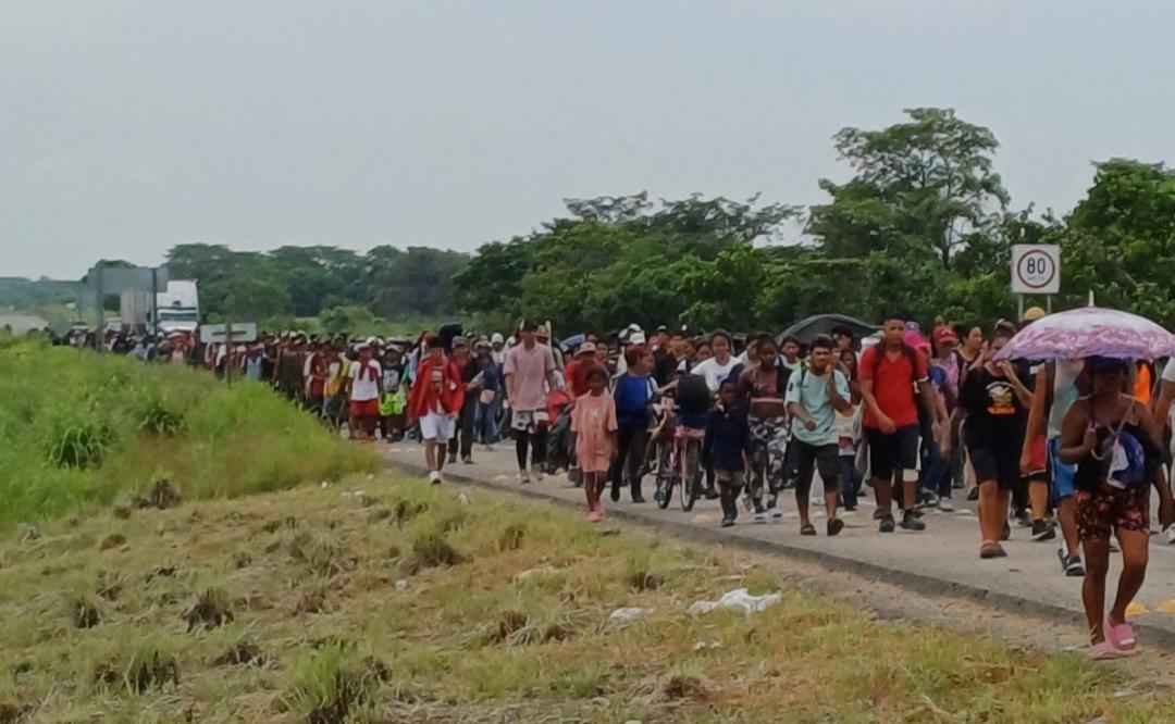 Ingresa nueva caravana de personas migrantes a territorio oaxaqueño