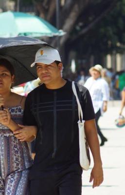 Advierten &ldquo;pico m&aacute;ximo&rdquo; de ola de calor en Oaxaca en 48 horas: se esperan 45 grados