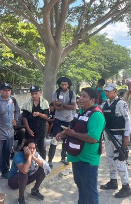 Llega caravana &quot;la roca de Dios&quot; a Juchit&aacute;n, Oaxaca; exigen justicia por migrantes atropellados 