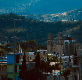 A 16 meses, gobierno de Oaxaca a&uacute;n no entrega viviendas para reparar el da&ntilde;o a San Miguel El Grande