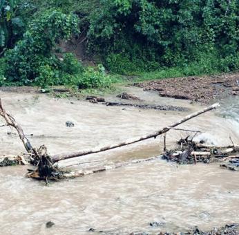 Lluvias dejan incomunicadas a comunidades de la Mixteca y Sierra Sur de Oaxaca