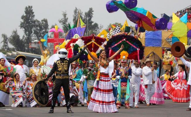 Brilla Oaxaca Y La Guelaguetza En La Formula 1 Ninas Zapotecas