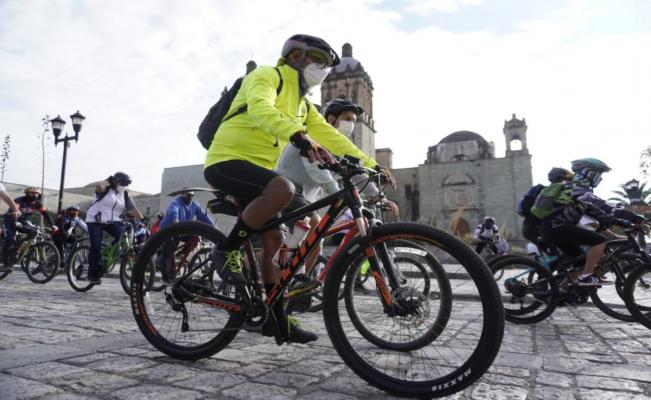 Con rodada, ciclistas de Oaxaca exigen Ley de Movilidad y justicia para Gabriela 