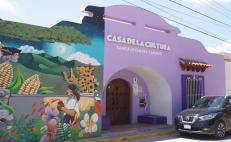 Asegura edil de Santa Lucía que no cerrará la Casa de la Cultura; le exigen maestros pago de salarios