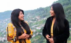 Yalitza Aparicio y María Reyna comparten un día en Tlahuitoltepec Mixe