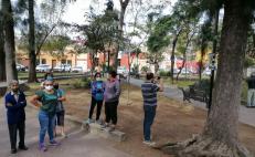 Impiden vecinos del Jardín Conzatti instalación de tianguis de trueque; denuncian daños a flora y fauna