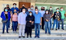 Acuerdan trabajadores del Seguro Popular retirar plantón en las oficinas de Salud de Oaxaca