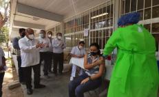 Han vacunado contra Covid-19 a más de 70 mil trabajadores de la educación en Oaxaca: IEEPO