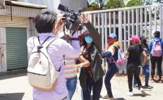 Con agresiones de normalistas, suman 11 expedientes por violencia contra periodistas en Oaxaca