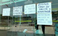 Trabajadores de hospital de Juchitán se declaran en paro de labores, en apoyo a personal de limpieza despedido 