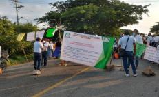 Bloquean trabajadores del Sutiebo carretera federal en Juchitán, Oaxaca; acusan impuestos “improcedentes”