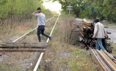 Campesinos del Istmo de Oaxaca expulsan de sus tierras a trabajadores del Tren Transístmico