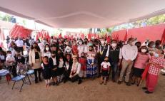 Regulariza gobierno de Oaxaca viviendas de 182 familias de Santa María Atzompa