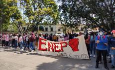 Exigen plazas para egresados normalistas en Oaxaca; hay 2 mil 577 contratados, responde IEEPO
