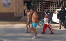 Exhiben semidesnudos a 2 presuntos ladrones en Huajuapan, en la Mixteca de Oaxaca