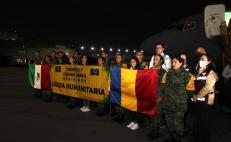 Aterriza segundo avión con mexicanos repatriados de Ucrania en la CDMX