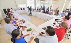 Instalan mesa de negociación entre Gobierno de Oaxaca y sindicato de trabajadores de poderes del Estado