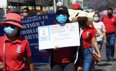 La manifestación de la Universidad del Pueblo se dirigió hacia Ciudad Administrativa; buscan validez oficial ante la SEP.