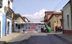Normalistas bloquean Centro Histórico de Oaxaca; se han cumplido exigencias, no hay motivo para protestar: IEEPO