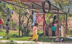 Niños triquis desplazados de Oaxaca, a la espera de volver a casa y a las aulas en Tierra Blanca Copala