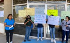 Profesores de la Mixteca de Oaxaca exigen liberación de 20 compañeros retenidos en comunidad mixe