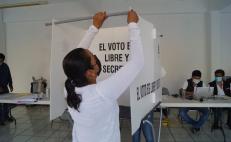Con retraso y largas filas, instalan casillas en ciudad de Oaxaca para votar por la gubernatura 