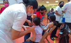 Reclaman padres de Oaxaca por aplicación de vacunas Covid caducas a niños; están en “vida útil”: SSO