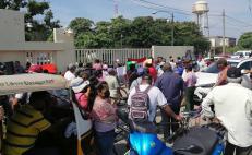 Damnificados del terremoto 7-S en Oaxaca exigen a CFE cese cortes de electricidad a usuarios en resistencia